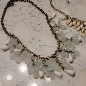 STATEMENT NECKLACE